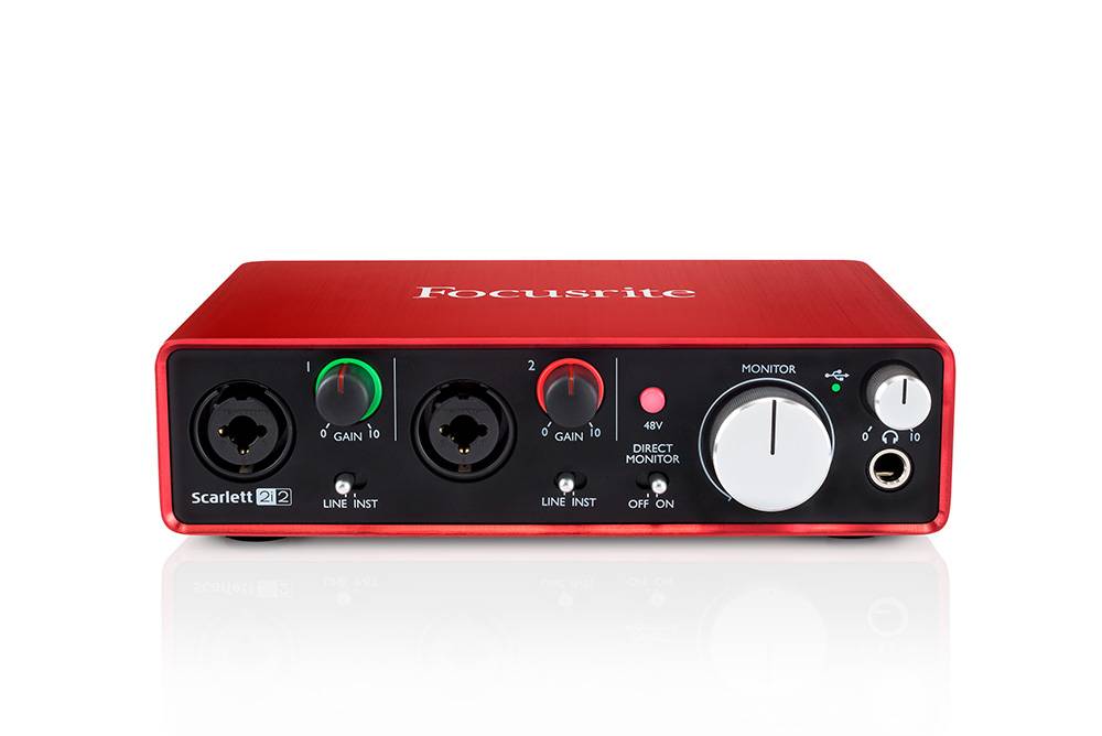 Аудиокарта Focusrite Scarlett 2i2 (2nd gen) - аксессуар для гитары