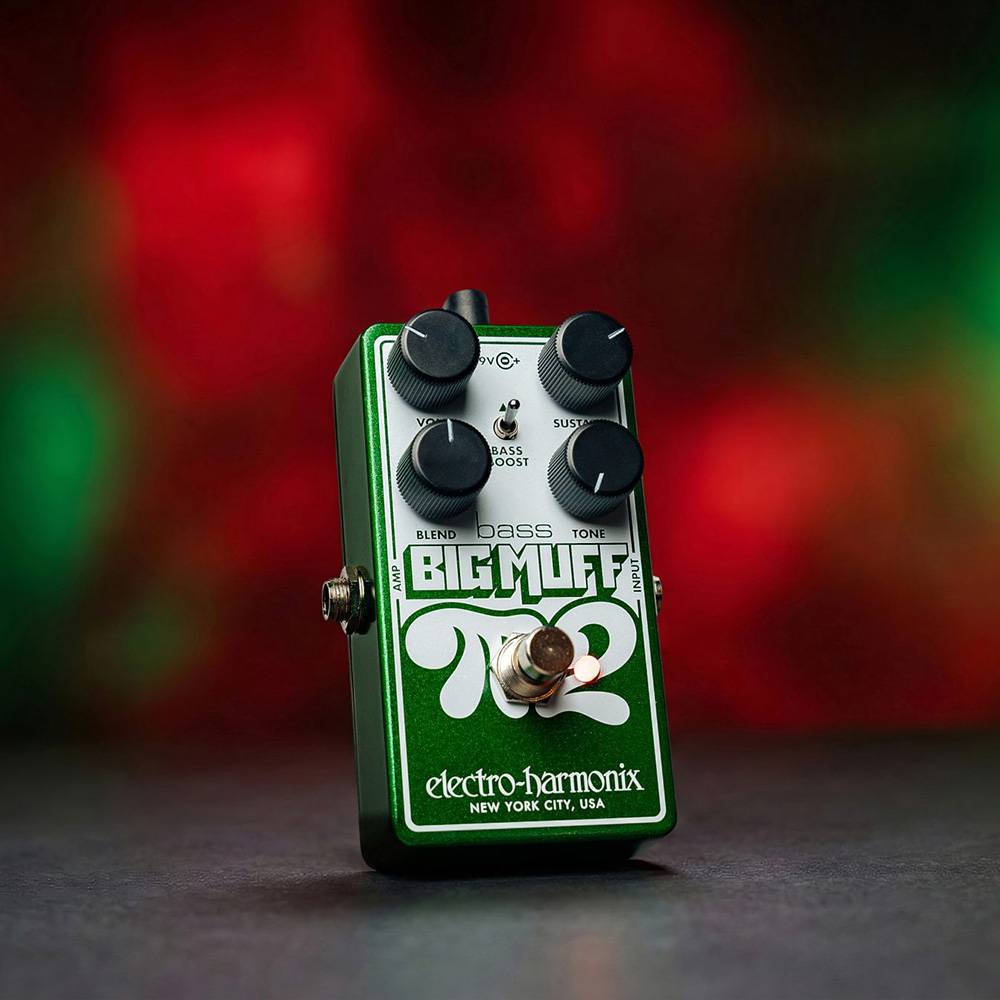 Electro-Harmonix Bass Big Muff Pi 2 — аналоговый басовый fuzz/distortion с Blend и Bass Boost