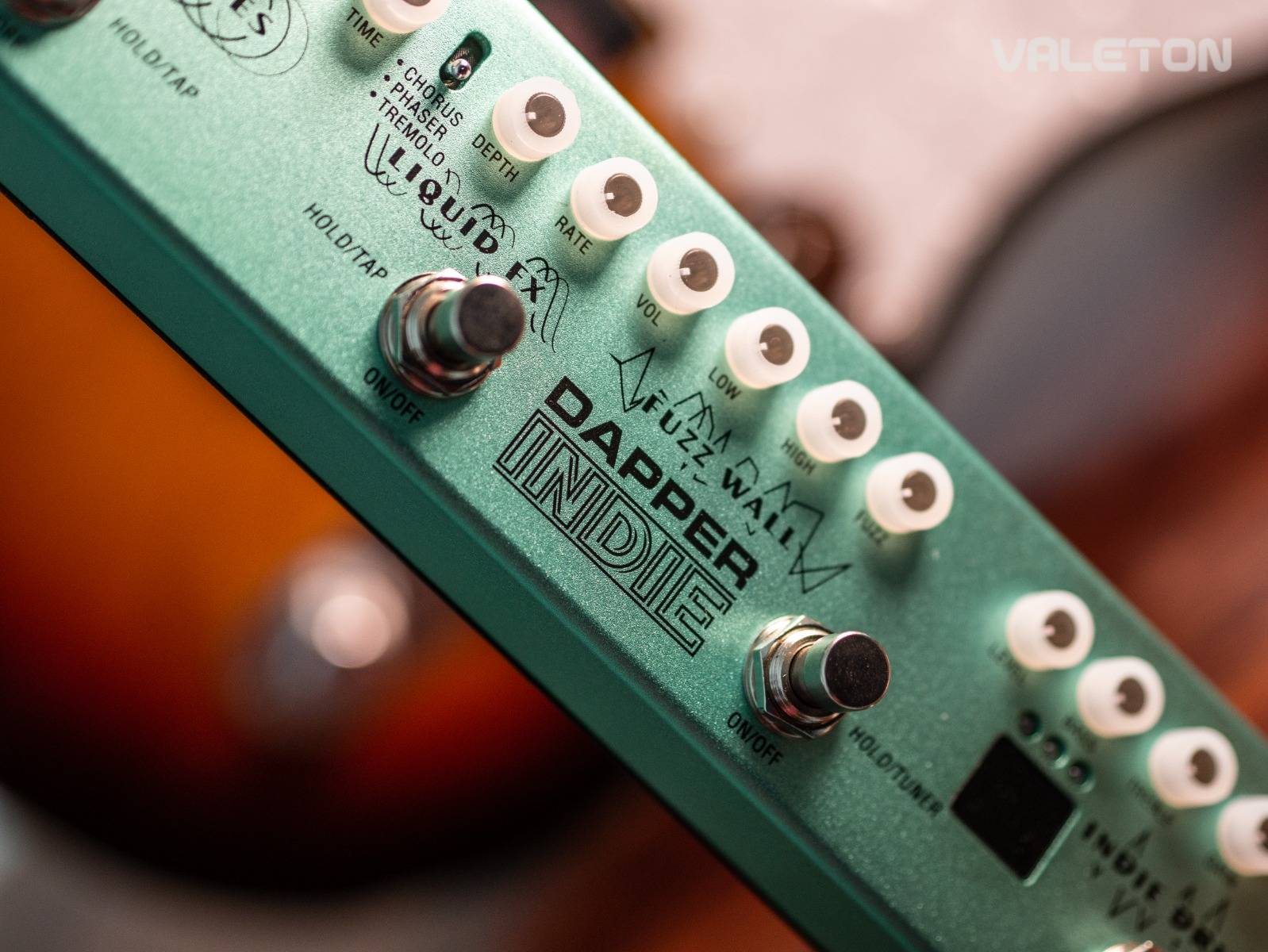 Valeton Dapper Indie — мультиэффект для электрогитары с fuzz, drive, delay, reverb, модуляцией и кабсимом