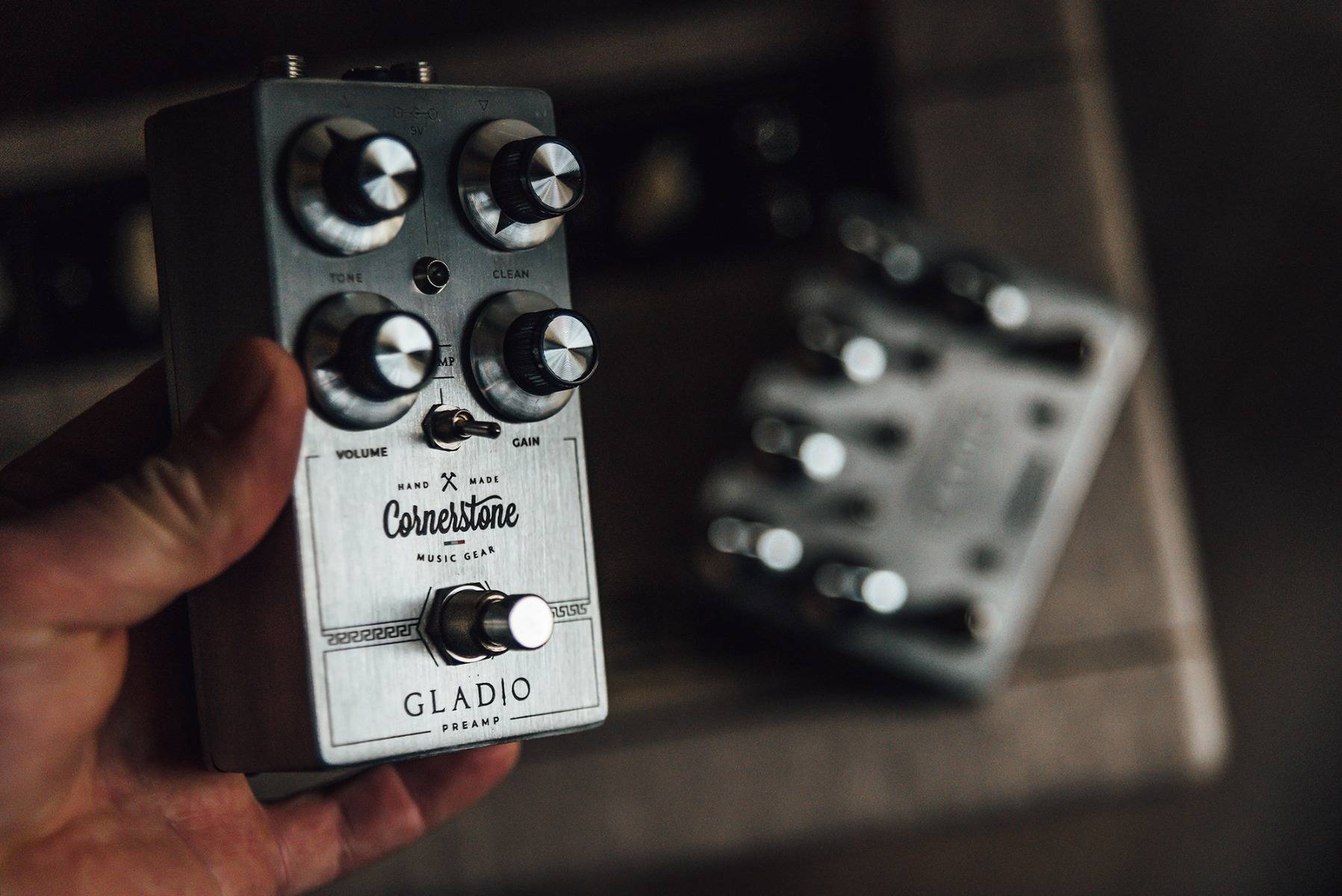 Cornerstone Music Gear Gladio SC Single Channel Preamp - гитарный эффект