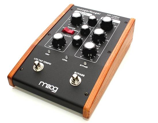 MOOG Moogerfooger CLUSTER FLUX MF-108M - гитарный эффект
