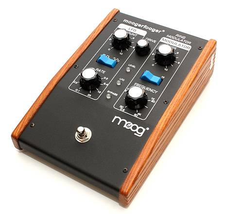 MOOG Moogerfooger RING MODULATOR MF-102 - гитарный эффект