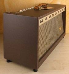 Ламповый гитарный усилитель (голова) MAGNATONE Single V