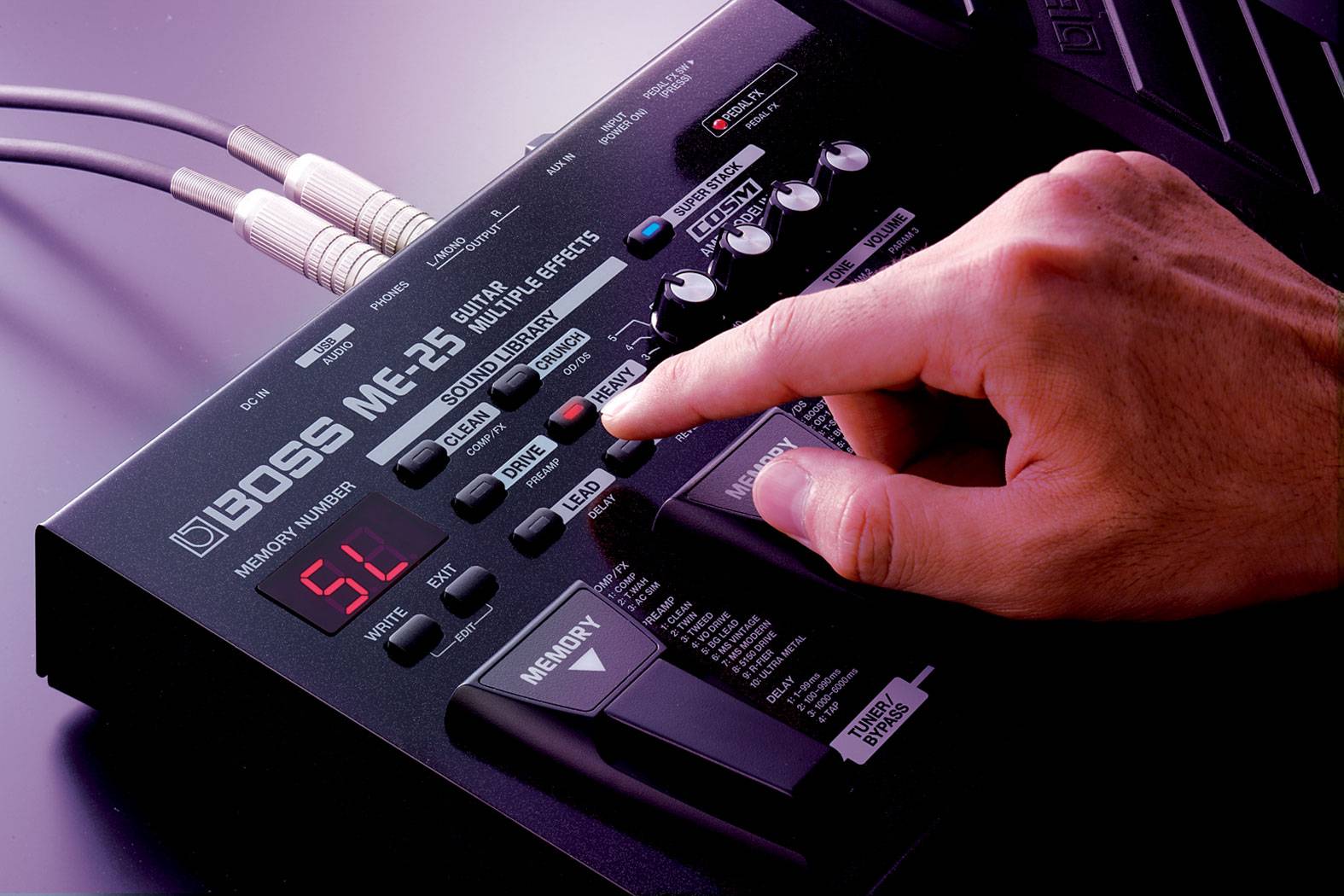 Boss Guitar Multiple Effects ME-25 - гитарный процессор