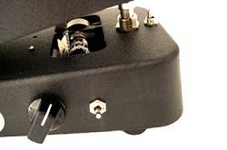 Keeley Electronics CRYBABY with Mello Wah Mods - гитарный эффект