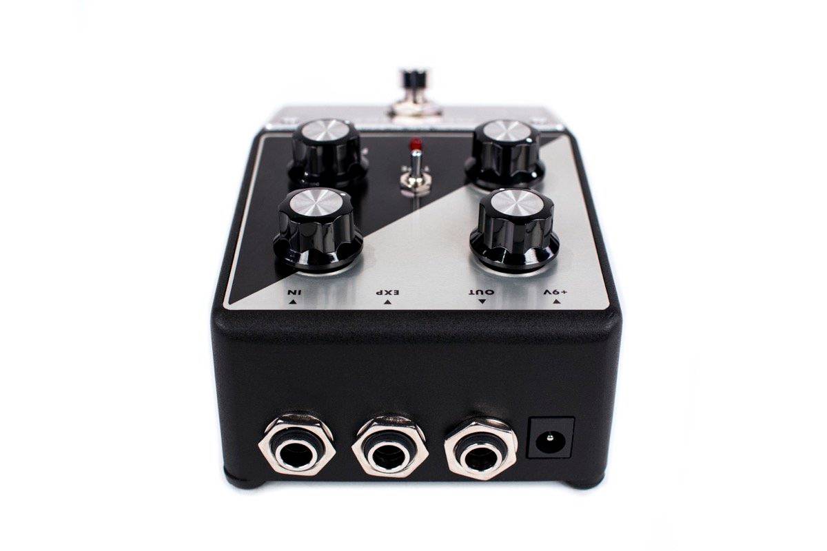 MOOG Minifooger MF FLANGE Bucket Brigade Harmonic Manipulator - гитарный эффект