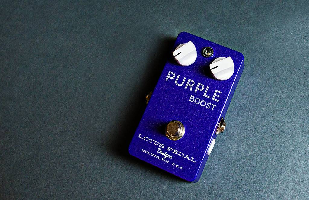 Lotus Pedals Purple Boost - гитарный эффект
