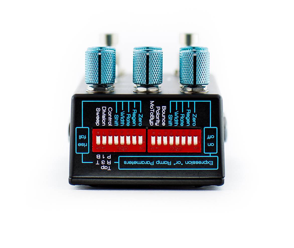 CHASE BLISS AUDIO SPECTRE ANALOG TZ FLANGER - гитарный эффект