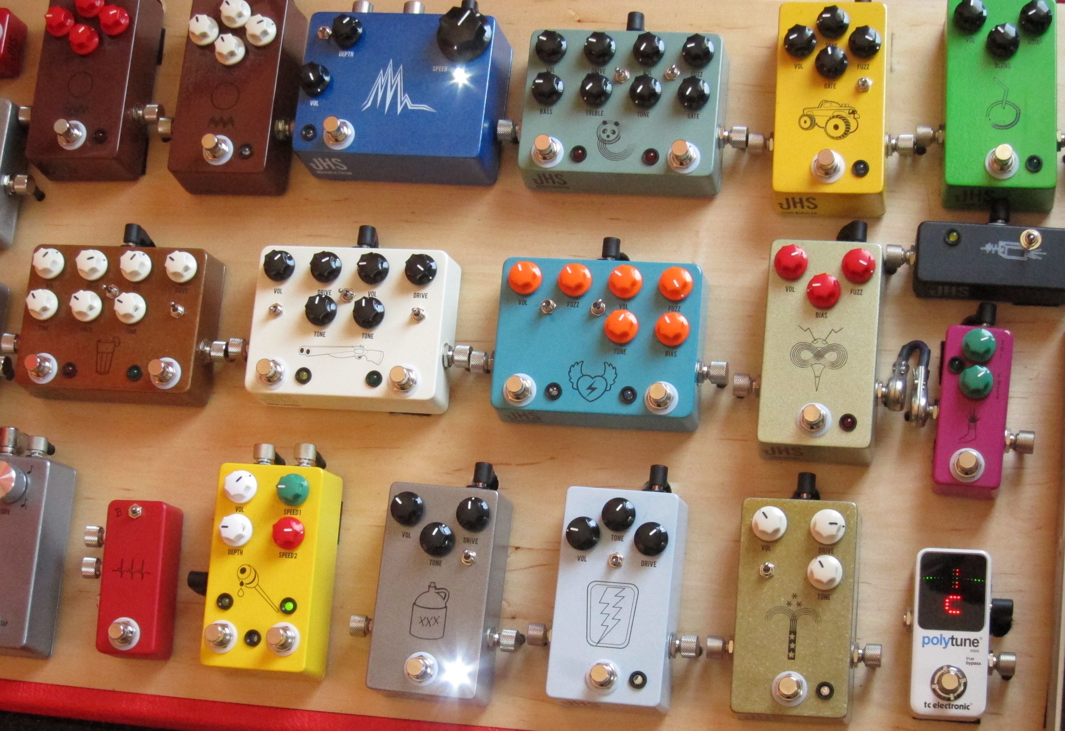 Интервью с основателем JHS Pedals