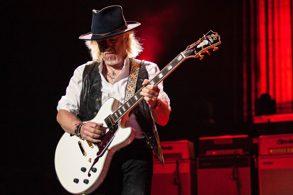 Brad Whitford - скромный человек из Aerosmith