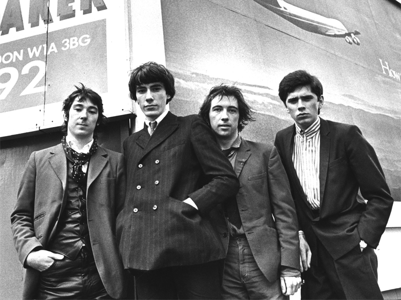 5 причин начать слушать Buzzcocks прямо сейчас