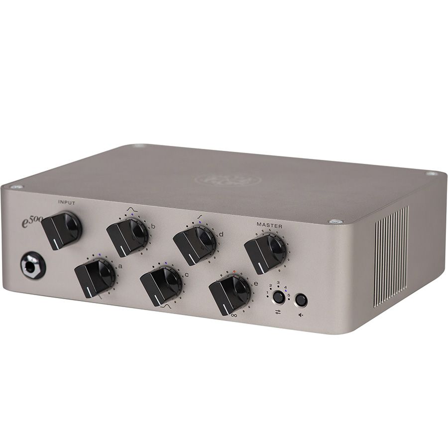 12 топовых девайсов 2022-го года по версии Pedalzoo, Часть I: Darkglass Electronics Exponent e500